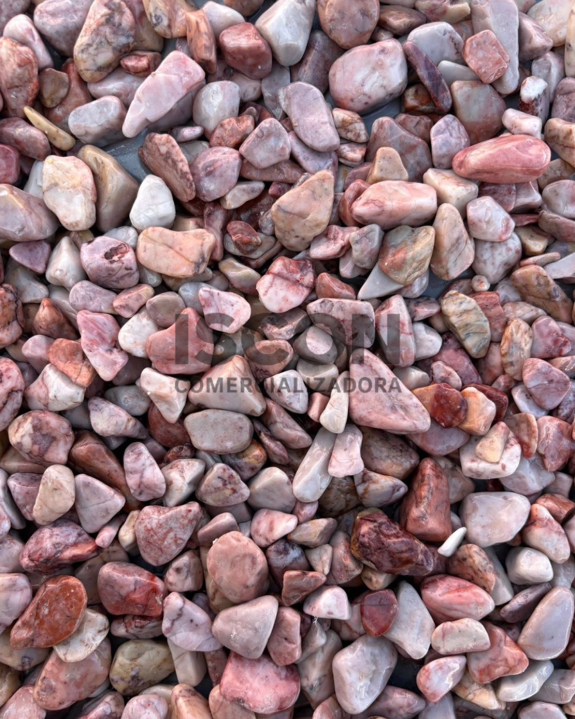 Piedra boleada de mármol roja